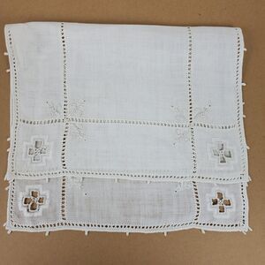 Vintage Embroidery w/ Cutouts Dresser Doily Ivory Approx 17.5x11.5 Inch
